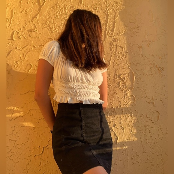 White Ruched Top - Wave Riding Vehicles - Picture 2 of 5